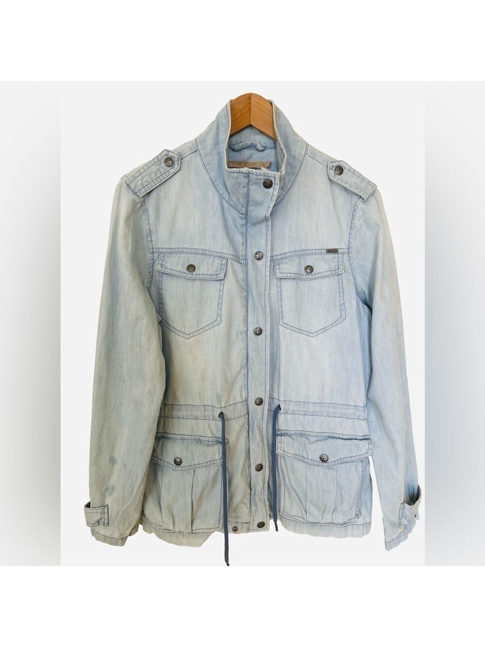 Max Jeans Women’s Faded Denim Jean Jacket Size: Medium